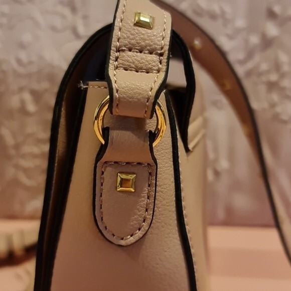 Victoria's Secret Pink Tassle Crossbody Bag NWOT - Picture 4 of 7